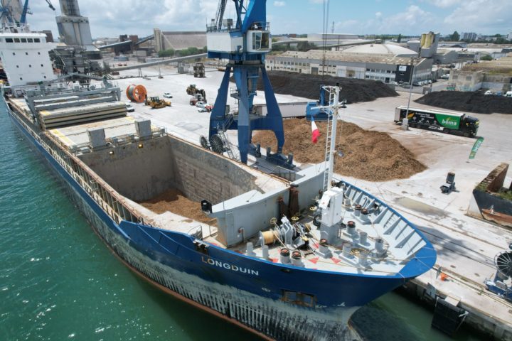 BEMA teste le transport maritime pour ré-équilibrer l’offre de bois-énergie