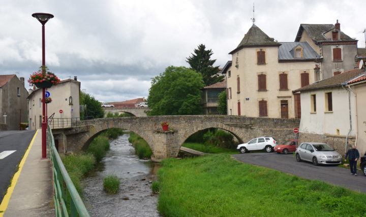 Les Résidences Saint-Nicolas de Lozère bientôt toutes chauffées au granulé de bois