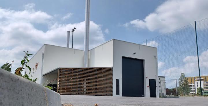 Le campus universitaire de Saint-Nazaire se chauffe au bois, première énergie renouvelable de France